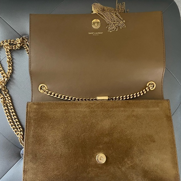 Yves Saint Laurent Kate Mediuim - Picture 6 of 9